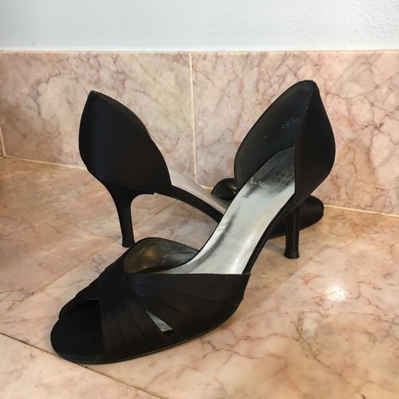 Stuart Weitzman Shoes - NWT Stuart Weitzman Black Peeptoe Heels